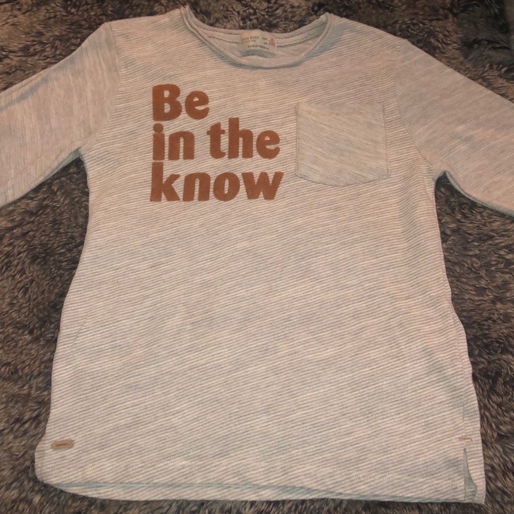 Zara’s logo long sleeve tee